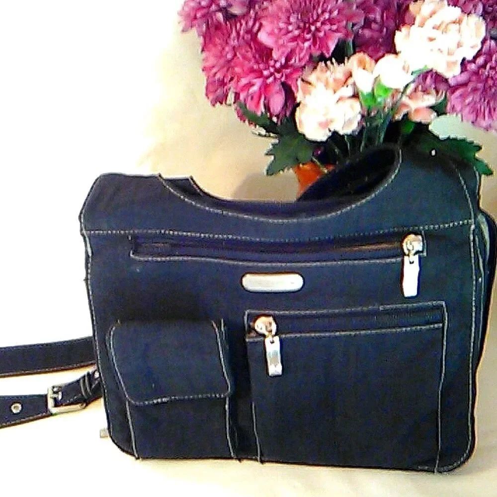 Baggallini Crossbody Messenger Bag